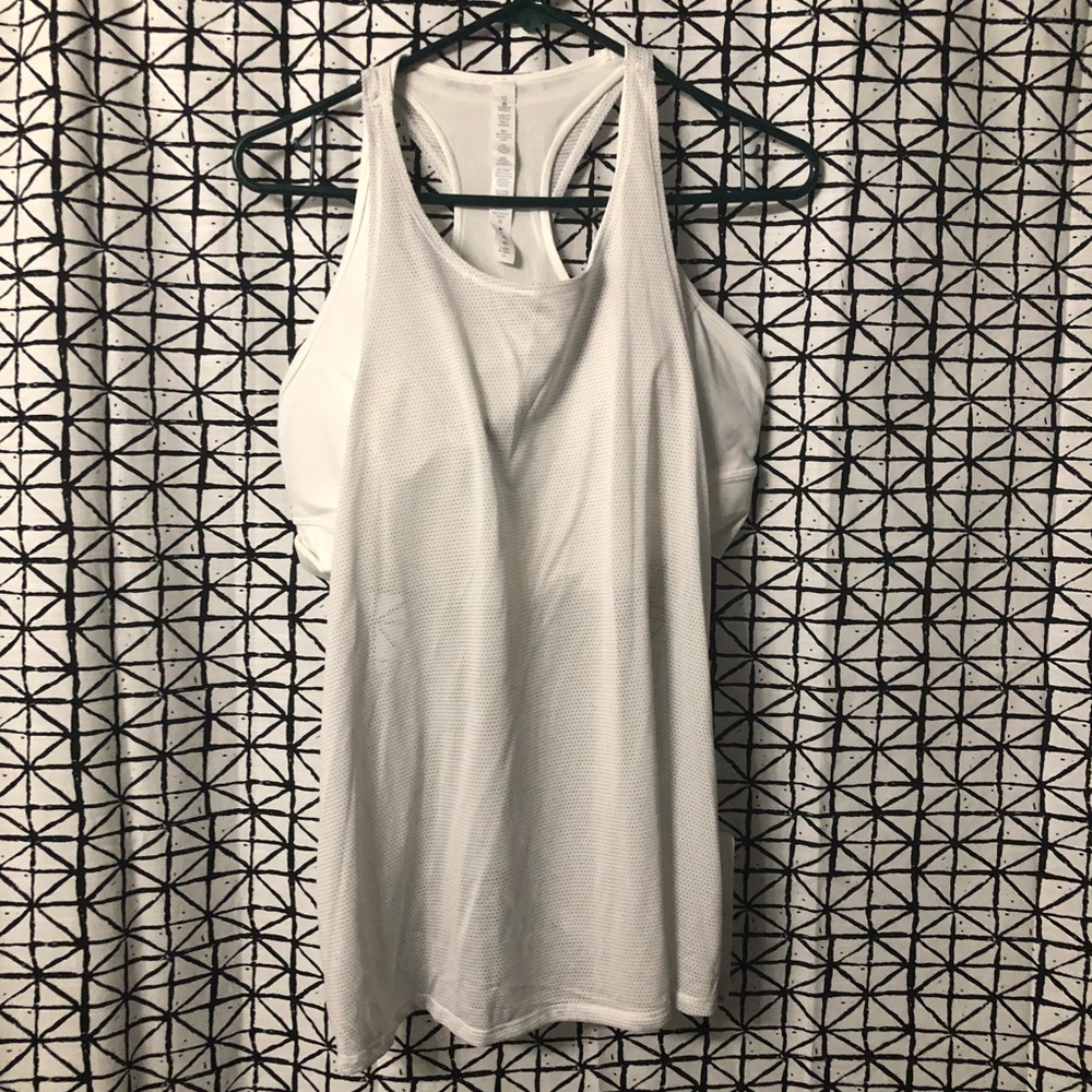 Lululemon tank w/ sports bra